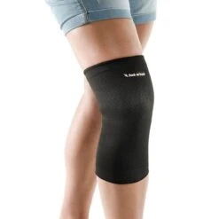 Back On Track Classic Line Therapueutic 2 Way Stretch Knee Brace - Black 5 Back On Track Classic Line Therapueutic 2 Way Stretch Knee Brace - Black -Horse Rider Wear 539805 800 800