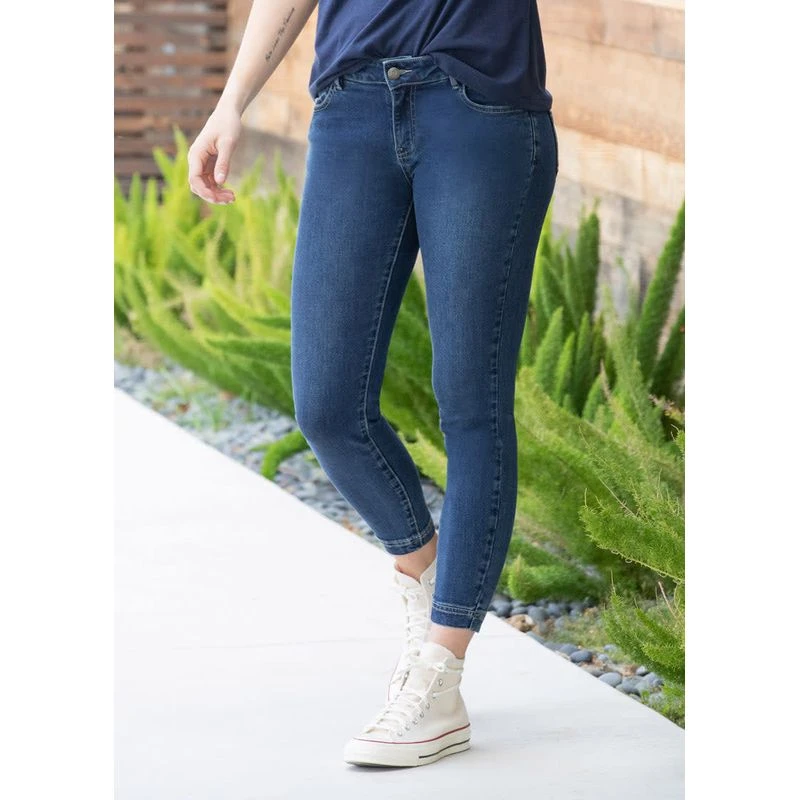 EQL Women's In Motion Cropped Jean - Midnight Wash 4 EQL Women's In Motion Cropped Jean - Midnight Wash - Image 4
