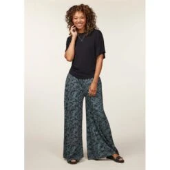 EQL Women's Soft Sweep Wide Leg Print Pant - Bluegrass Countryside -Horse Rider Wear 645404 800 800